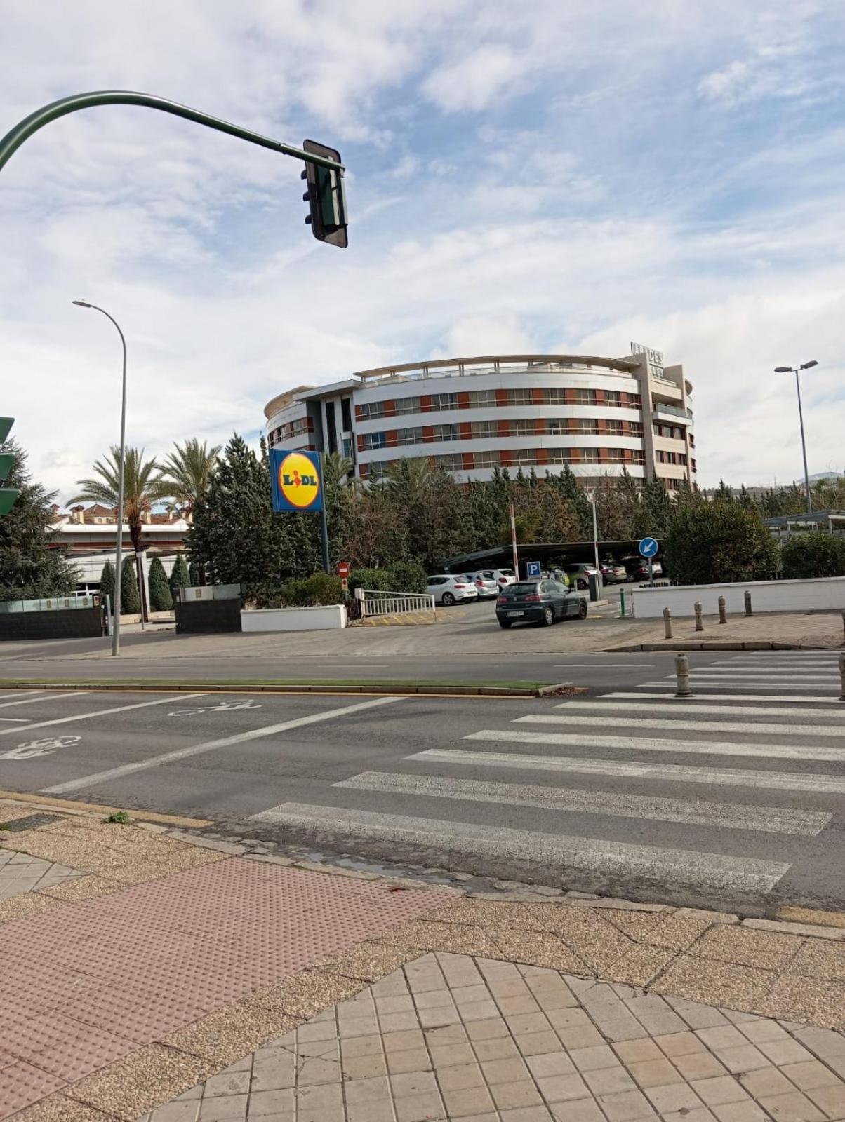 El Diez De Sultana Granada Bagian luar foto